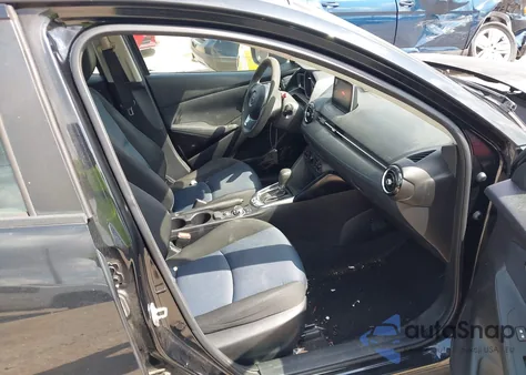 2018 Toyota Yaris Ia z USA, uszkodzony, nr VIN 3MYDLBYV0JY313028